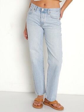 Levi’s | 501 ‘90s Straight Leg Jeans Size 25 Light Indigo Wash 100% Cotton